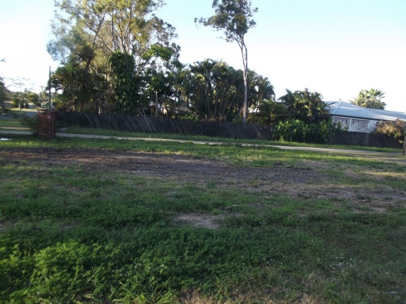 60 Honiton Street, Torquay QLD 4655