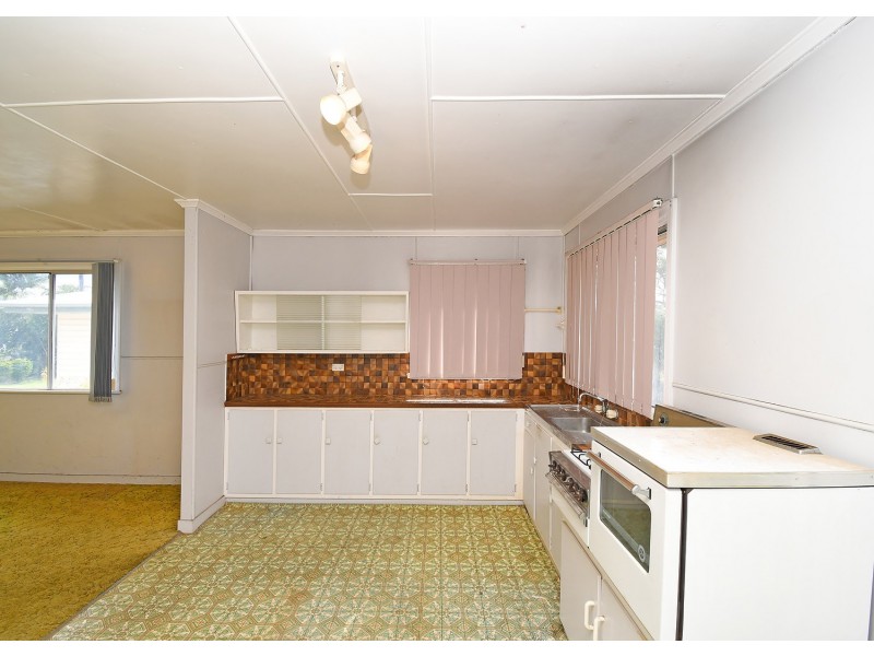 15 Wynne Parade, Maryborough QLD 4650