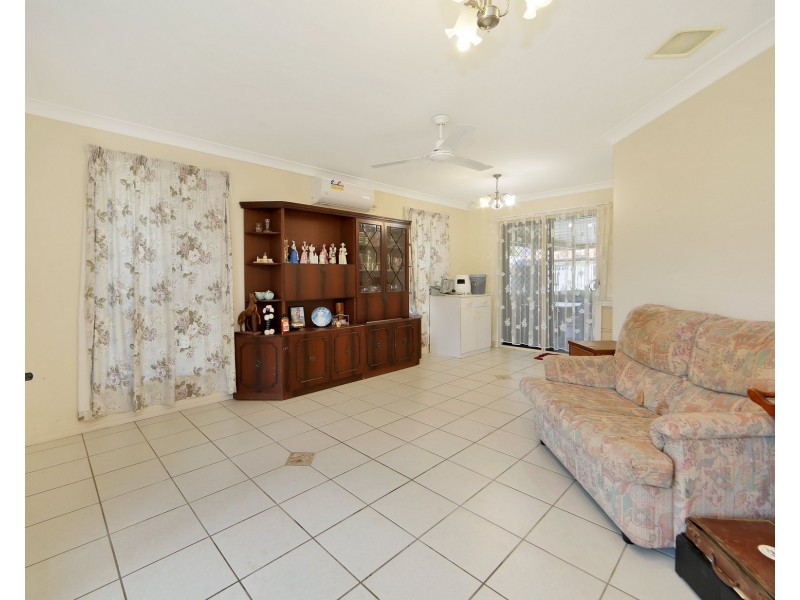 10 Wyuna Court, Urangan QLD 4655