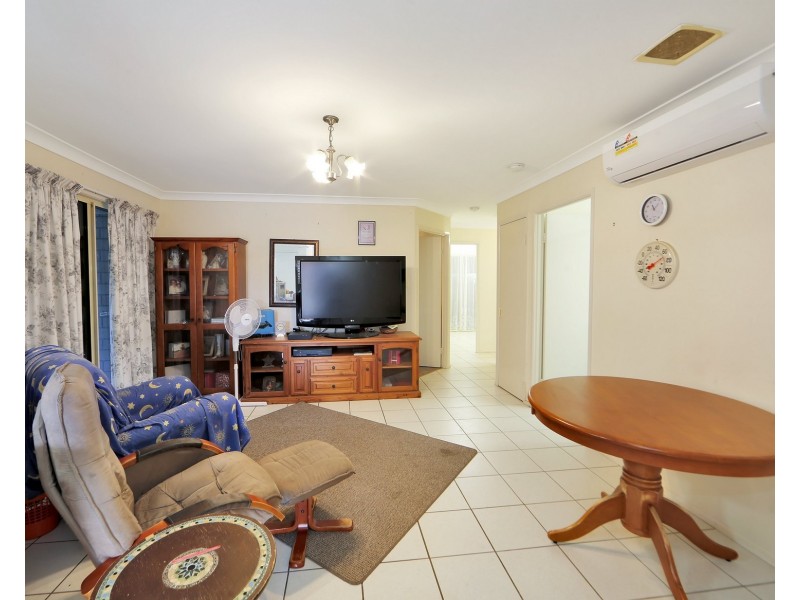 10 Wyuna Court, Urangan QLD 4655