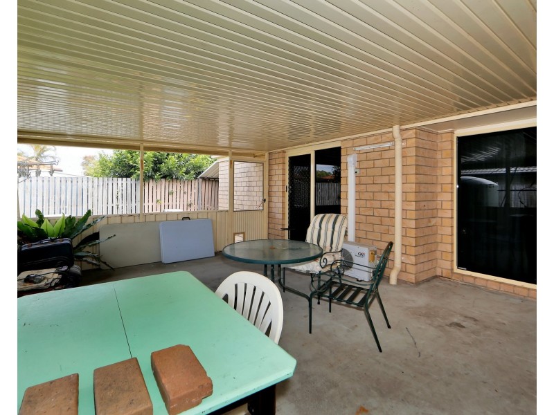 10 Wyuna Court, Urangan QLD 4655