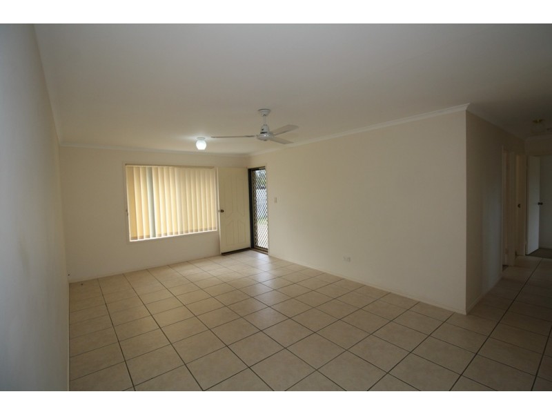 2/25 Sharyn Court, Point Vernon QLD 4655