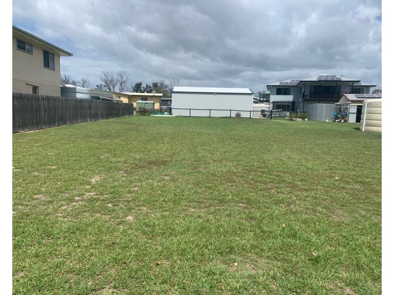 37 Travis Street, Buxton QLD 4660