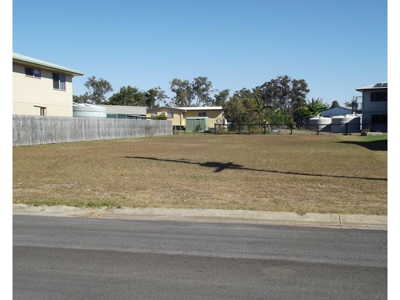 37 Travis Street, Buxton QLD 4660