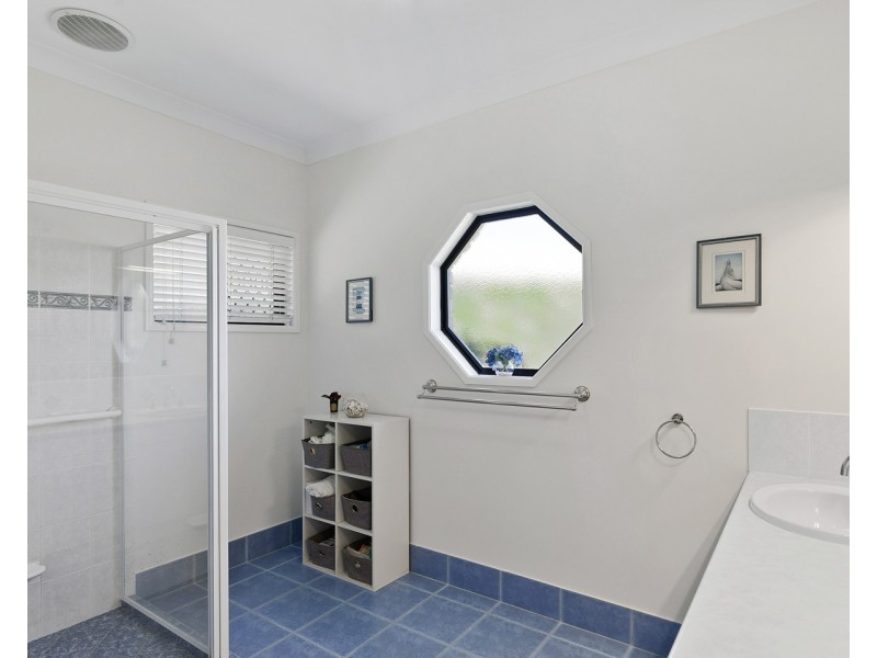 20 Warringal Court, Burrum Heads QLD 4659