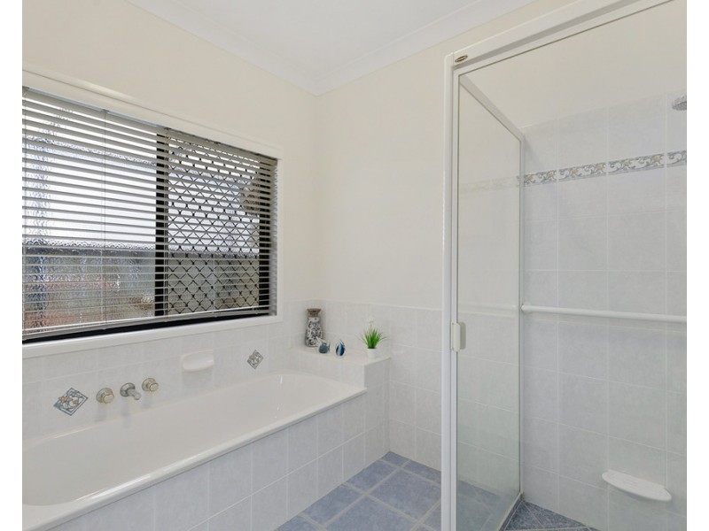 20 Warringal Court, Burrum Heads QLD 4659