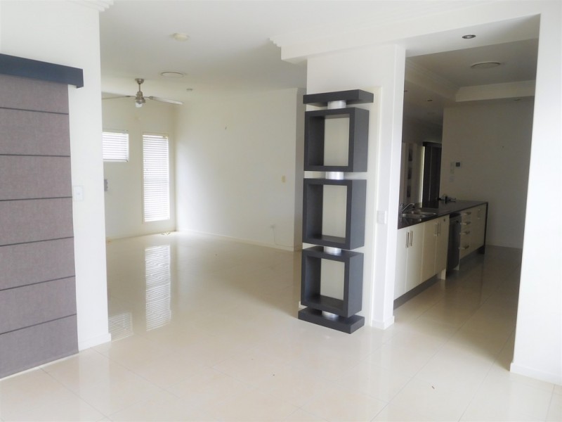 1 Bay Park Drive, Wondunna QLD 4655