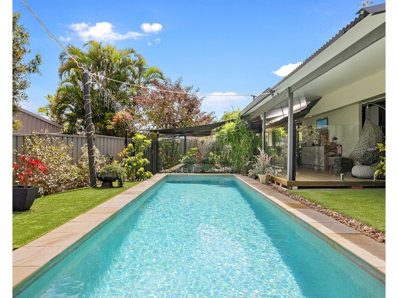 15 Maryanne Court, Point Vernon QLD 4655