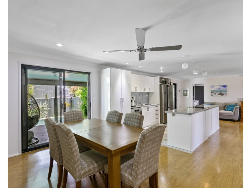15 Maryanne Court, Point Vernon QLD 4655