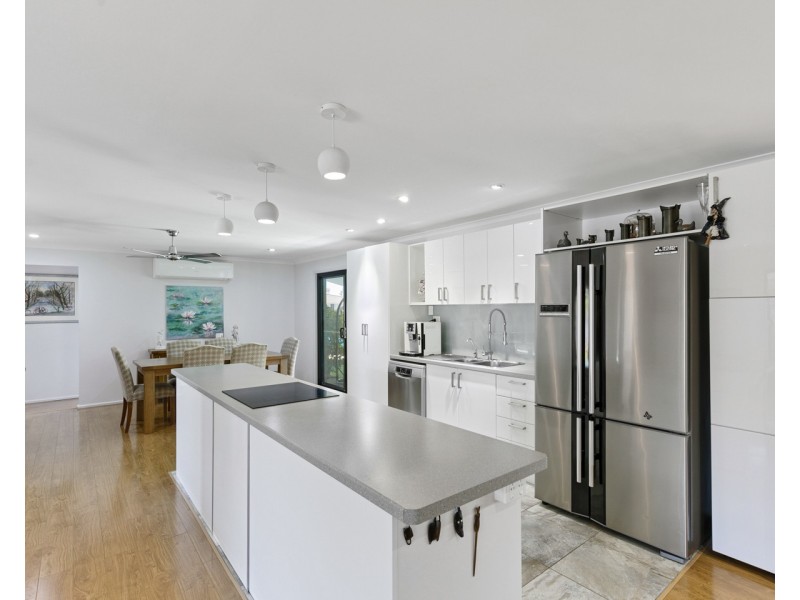 15 Maryanne Court, Point Vernon QLD 4655