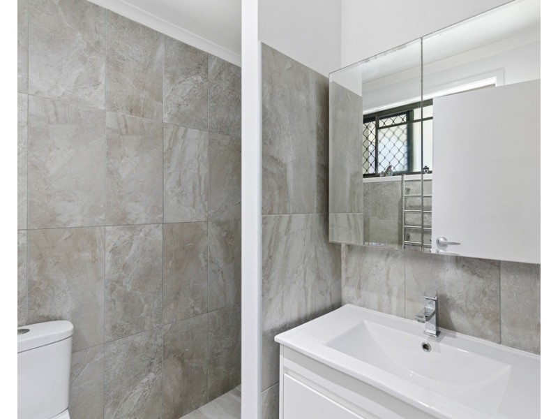 15 Maryanne Court, Point Vernon QLD 4655
