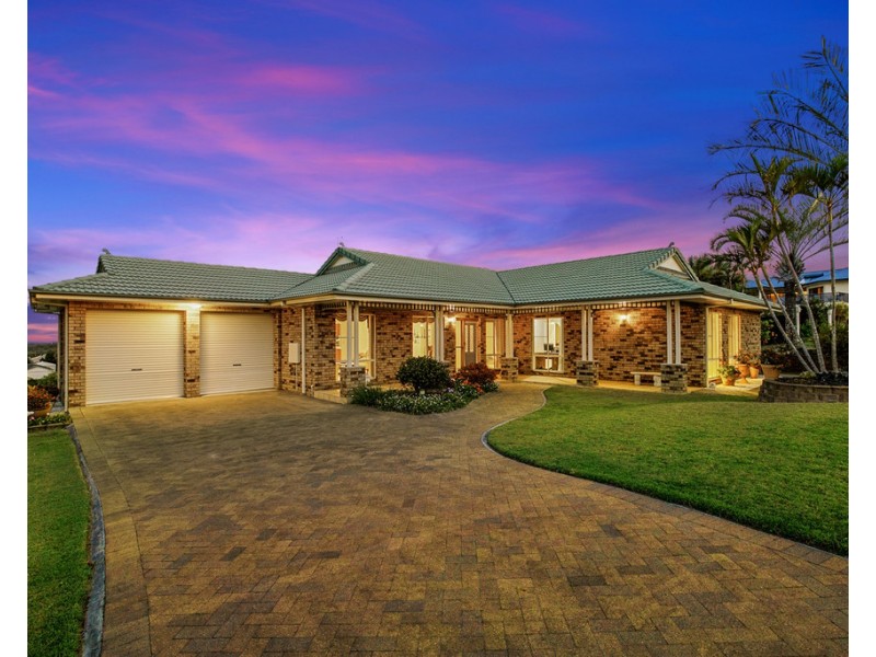 4 Sovereign Court, Urraween QLD 4655