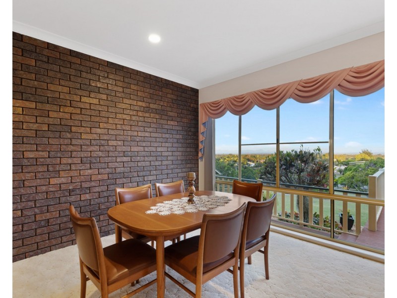 4 Sovereign Court, Urraween QLD 4655
