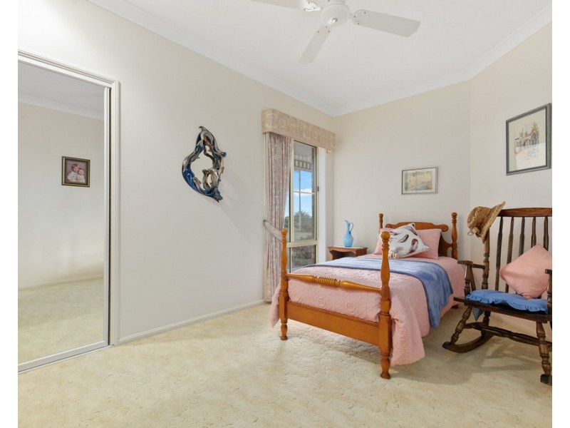 4 Sovereign Court, Urraween QLD 4655