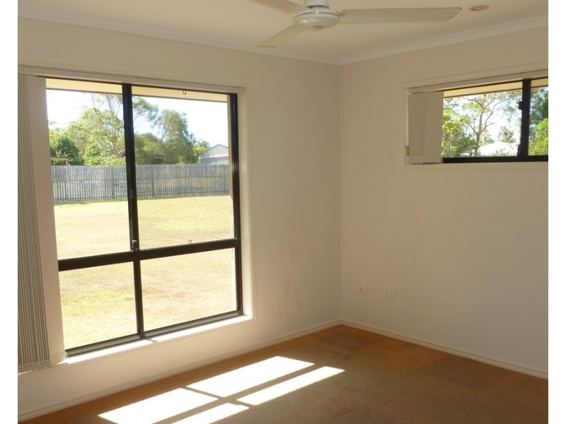 1 Northwest Bay Court, Wondunna QLD 4655