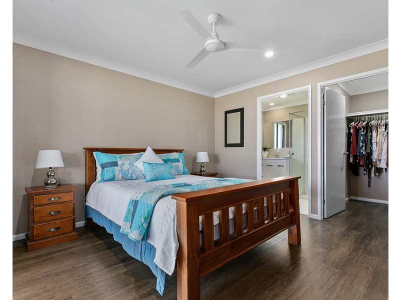 39 Spring Way, Nikenbah QLD 4655