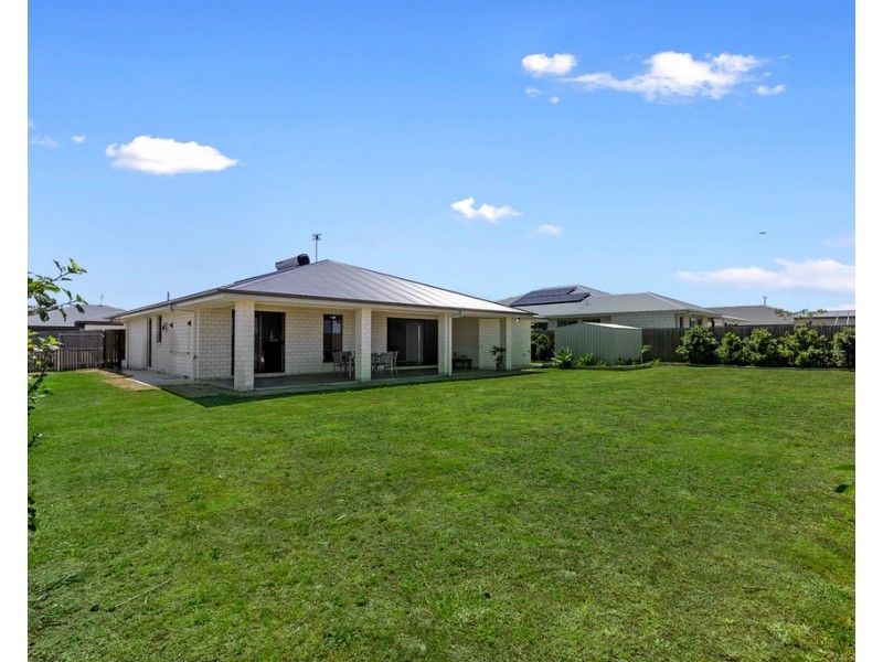 39 Spring Way, Nikenbah QLD 4655