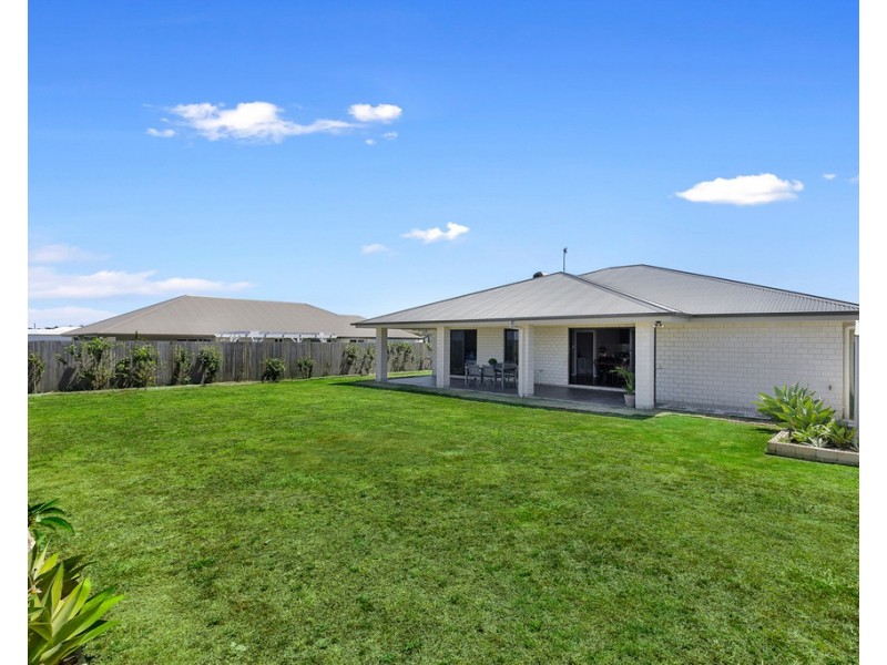39 Spring Way, Nikenbah QLD 4655