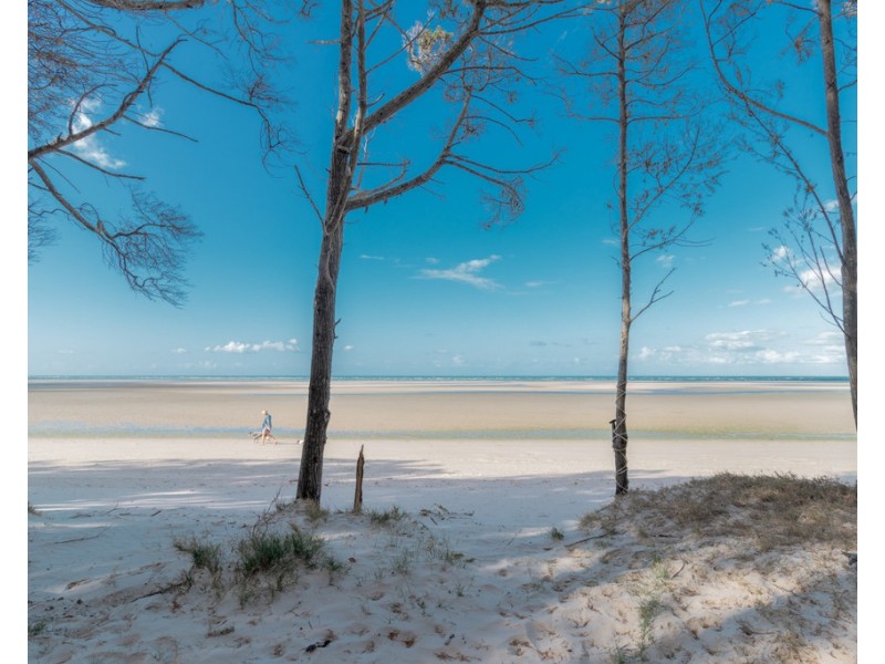 170 Kingfisher Parade, Toogoom QLD 4655