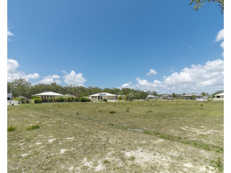 10 Whimbrel Place, Boonooroo QLD 4650