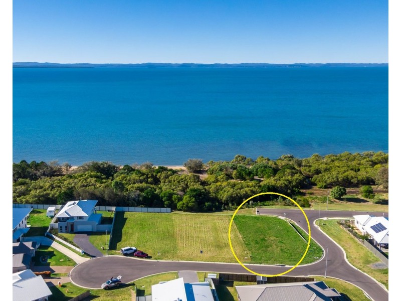 1 Oceanfront Court, Urangan QLD 4655