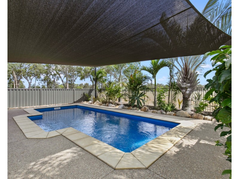 34 Sirenia Drive, Burrum Heads QLD 4659
