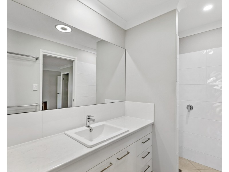 34 Sirenia Drive, Burrum Heads QLD 4659