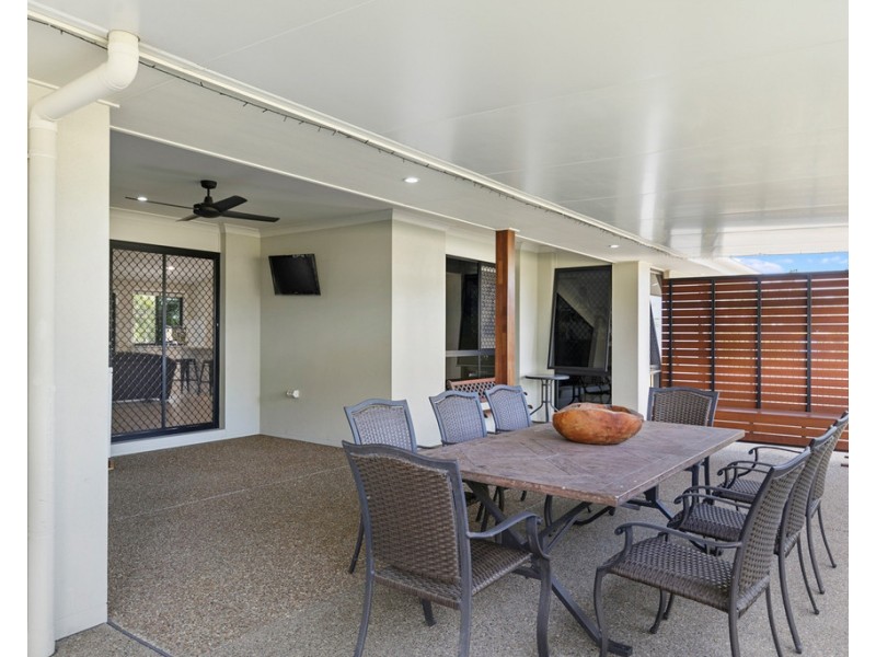 34 Sirenia Drive, Burrum Heads QLD 4659