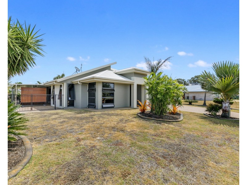 34 Sirenia Drive, Burrum Heads QLD 4659