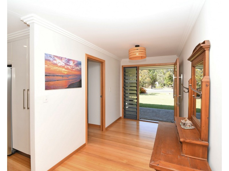 12 Garden Drive, Urangan QLD 4655