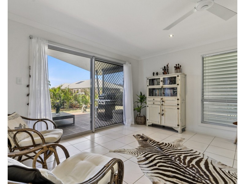 8 Barramundi Drive, Burrum Heads QLD 4659