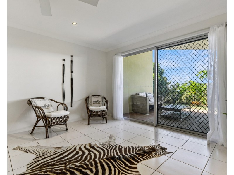 8 Barramundi Drive, Burrum Heads QLD 4659