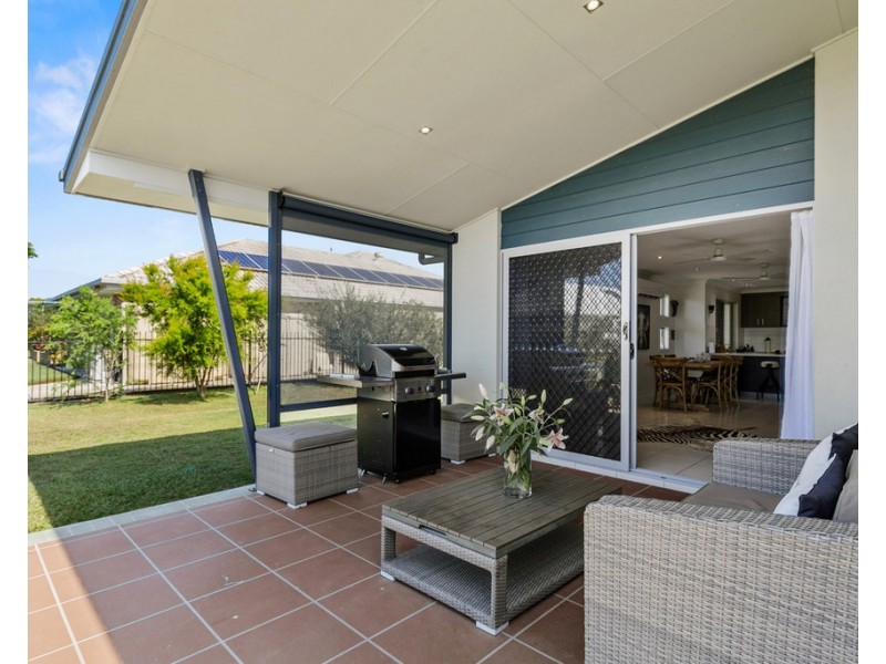 8 Barramundi Drive, Burrum Heads QLD 4659