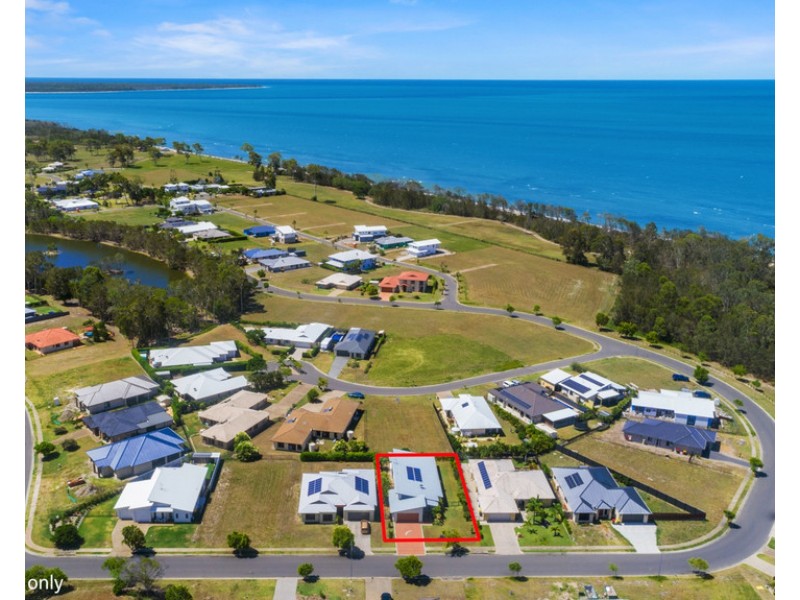 8 Barramundi Drive, Burrum Heads QLD 4659