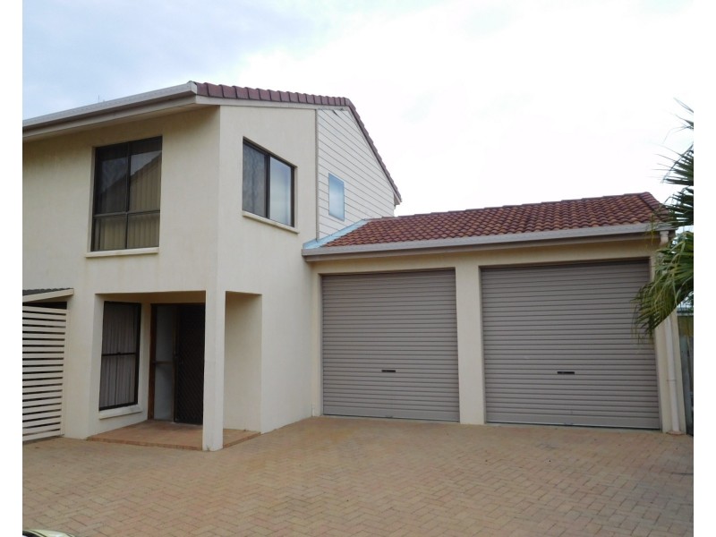 1/208 Cypress Street, Torquay QLD 4655