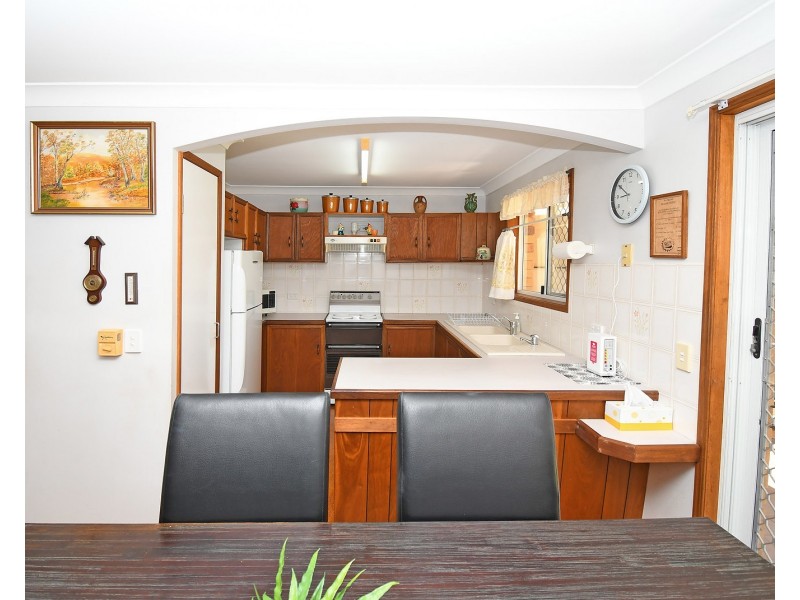 44 Barker Street, Point Vernon QLD 4655