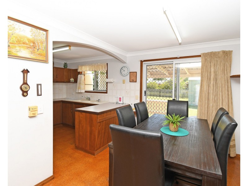 44 Barker Street, Point Vernon QLD 4655