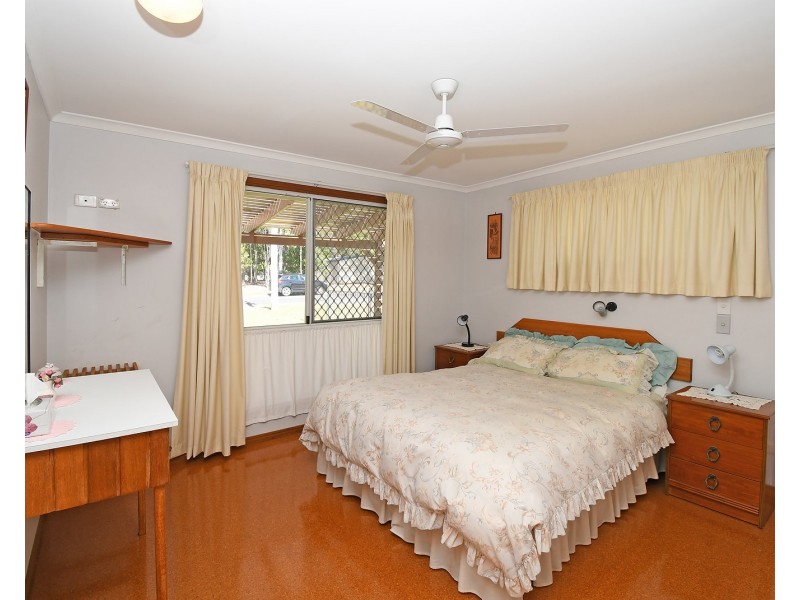 44 Barker Street, Point Vernon QLD 4655