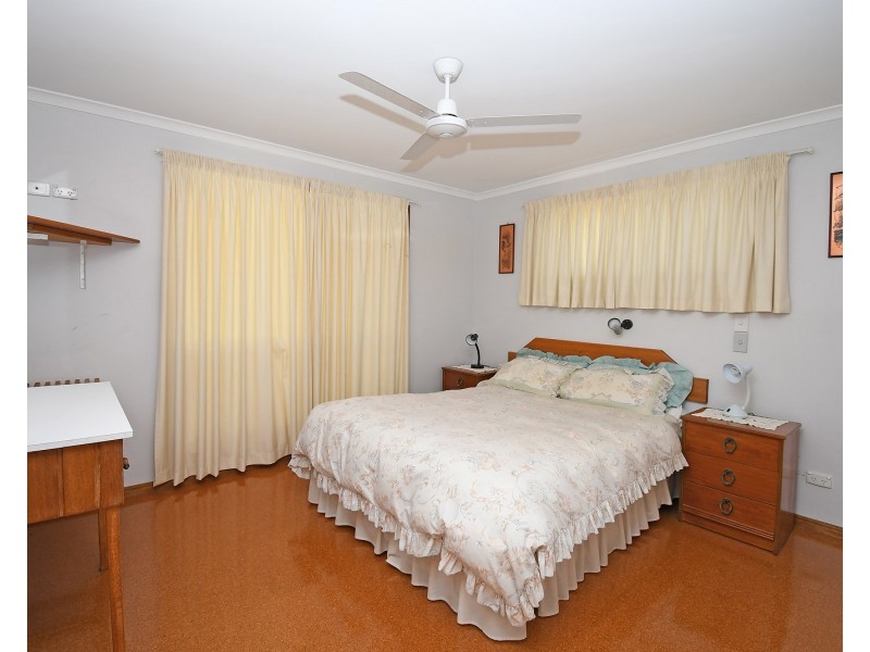 44 Barker Street, Point Vernon QLD 4655