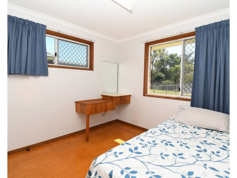 44 Barker Street, Point Vernon QLD 4655