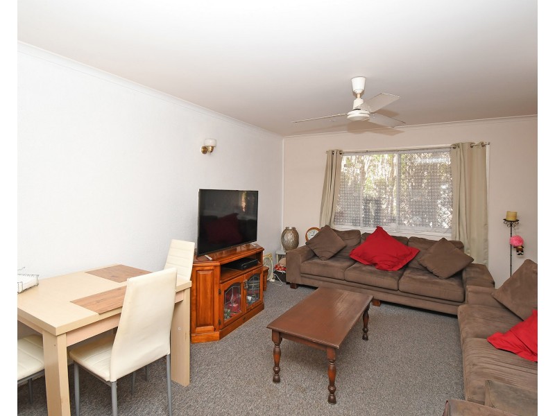 4/3 King Street, Urangan QLD 4655