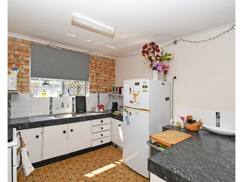 4/3 King Street, Urangan QLD 4655