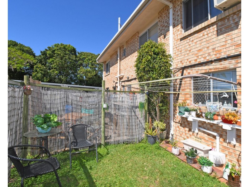 4/3 King Street, Urangan QLD 4655