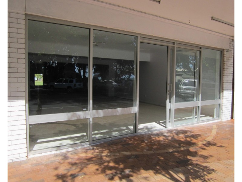 Shop 5/433 Esplanade, Torquay QLD 4655