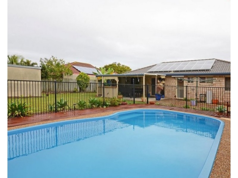 21 Wide Bay Drive, Eli Waters QLD 4655