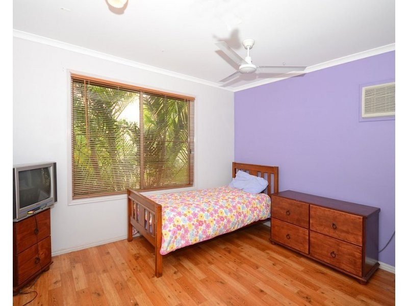 21 Wide Bay Drive, Eli Waters QLD 4655