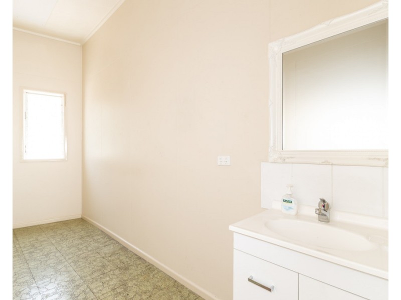 1/346 Esplanade, Scarness QLD 4655