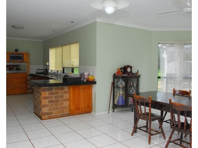 20 Finch Court, Walligan QLD 4655