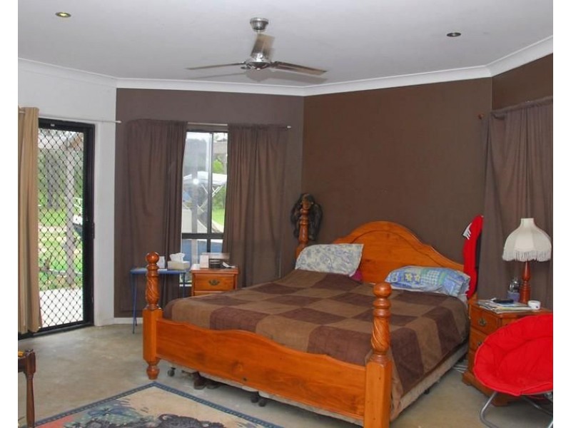 20 Finch Court, Walligan QLD 4655