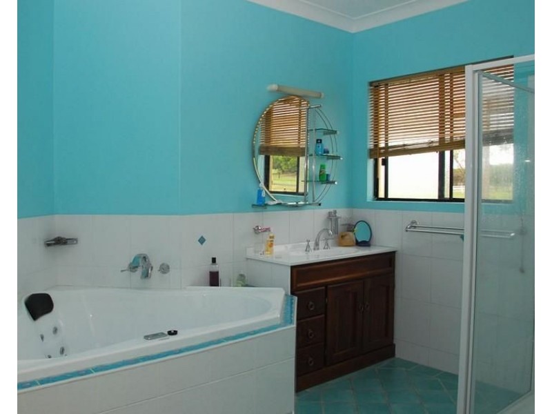 20 Finch Court, Walligan QLD 4655